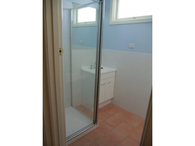 1/38 LOCHIEL Avenue, Edithvale VIC 3196