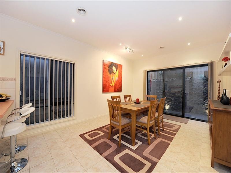 4/4-5 Riviera Street, Seaford VIC 3198