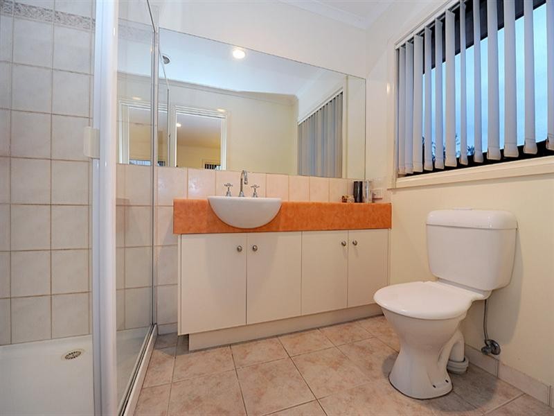 4/4-5 Riviera Street, Seaford VIC 3198