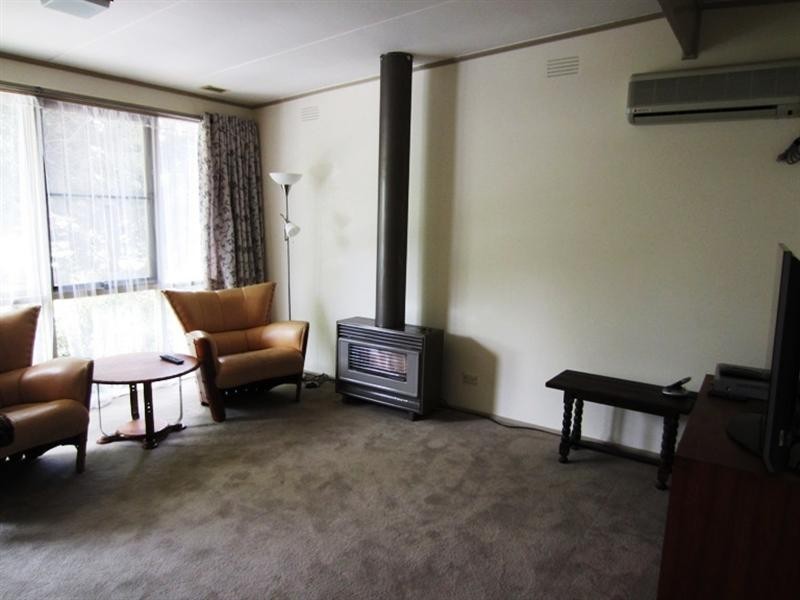 43 Ti-Tree Crescent, Seaford VIC 3198