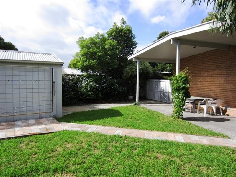 43 Ti-Tree Crescent, Seaford VIC 3198