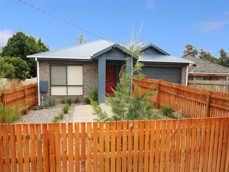 1/40 Kananook Avenue, Seaford VIC 3198