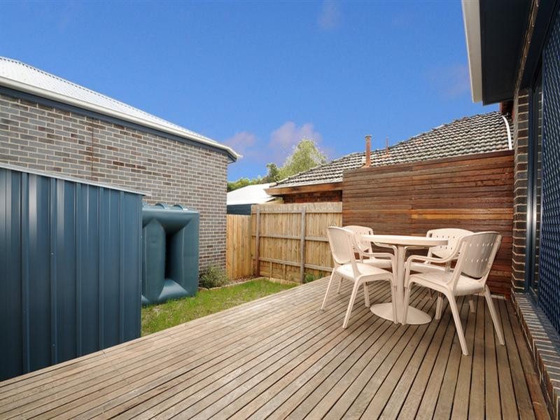 1/40 Kananook Avenue, Seaford VIC 3198