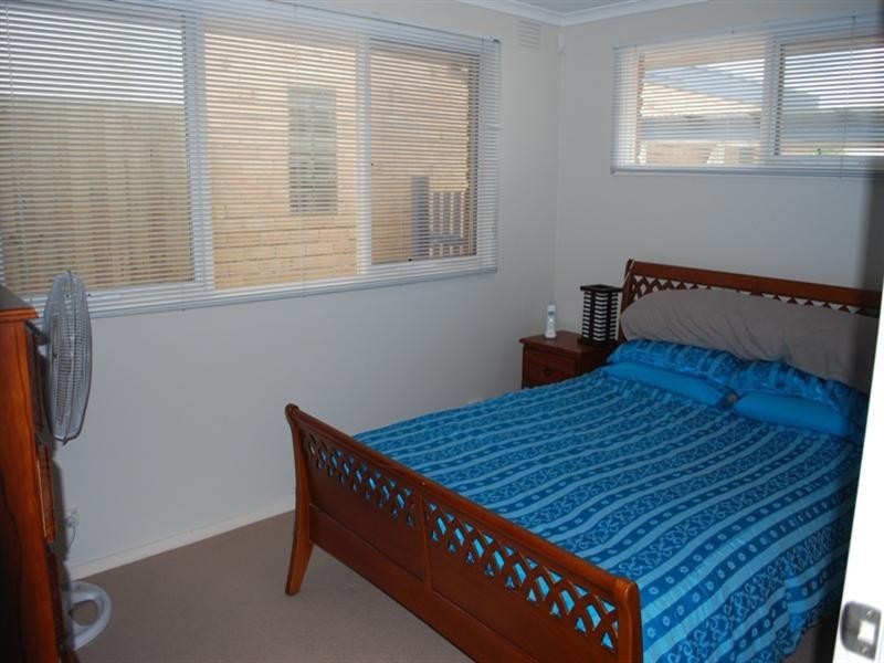 15 Newington Parade, Chelsea VIC 3196