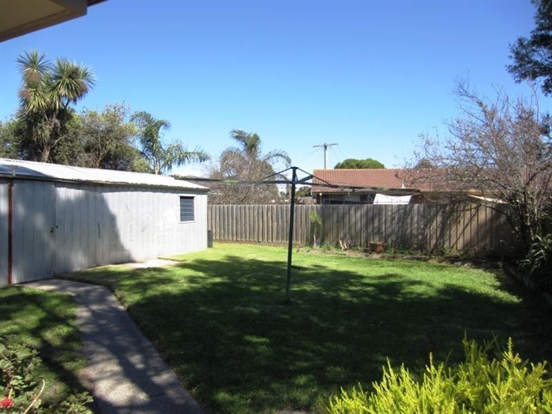10 Cane Avenue, Seaford VIC 3198