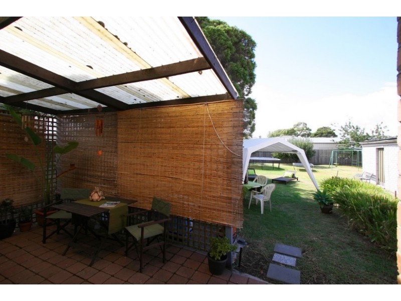 9 Bridges Avenue, Edithvale VIC 3196