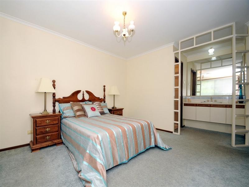 15 Ghiran Close, Aspendale Gardens VIC 3195