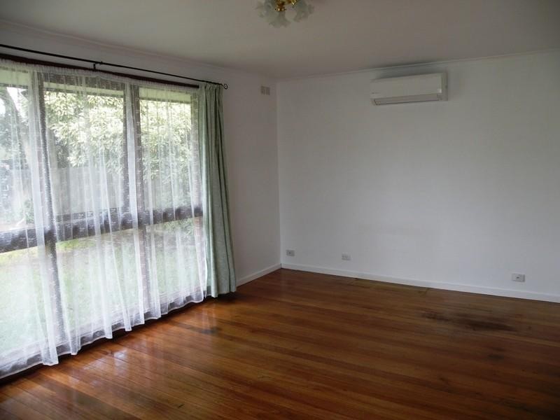 9 Barry Street, Seaford VIC 3198