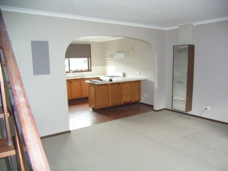 2/295 Nepean Highway, Seaford VIC 3198