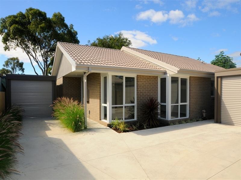 2/67 Randall Avenue, Edithvale VIC 3196