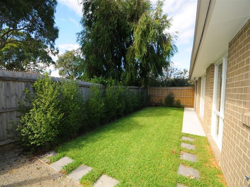 2/67 Randall Avenue, Edithvale VIC 3196