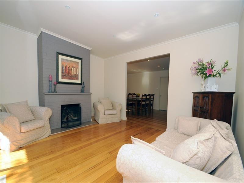 69 Seaford Grove, Seaford VIC 3198