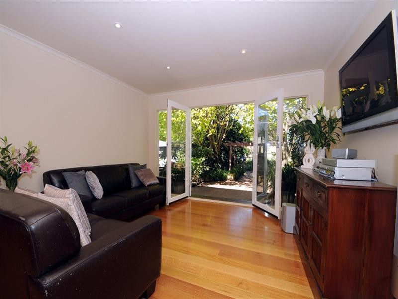 69 Seaford Grove, Seaford VIC 3198