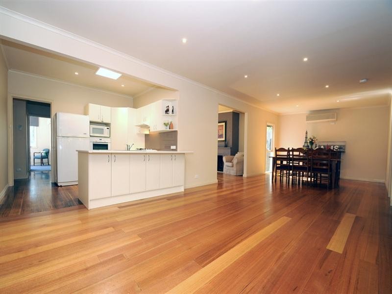 69 Seaford Grove, Seaford VIC 3198