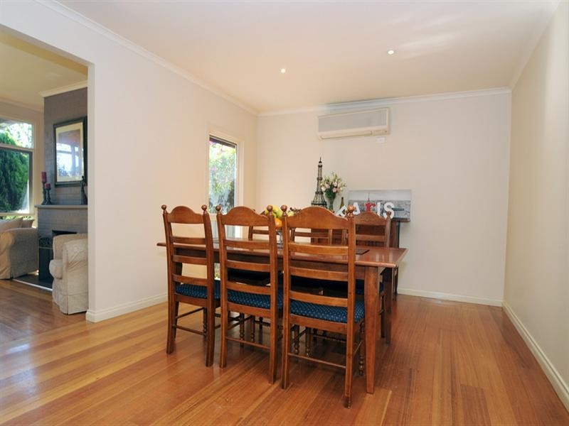 69 Seaford Grove, Seaford VIC 3198