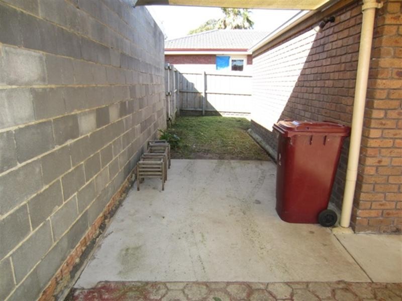 6 Glenbourne Road, Cranbourne VIC 3977