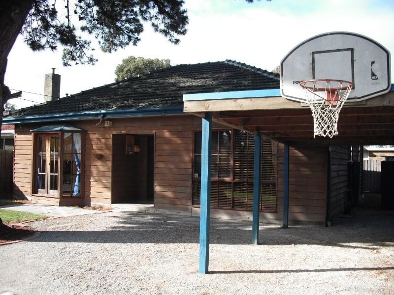 14 Crown Road, Bonbeach VIC 3196