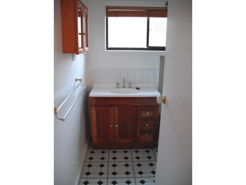 14 Crown Road, Bonbeach VIC 3196