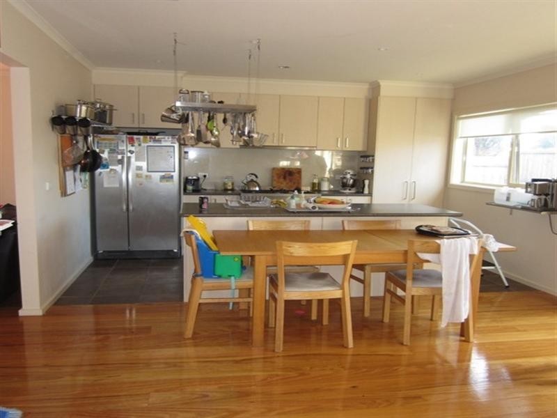 2/17 Austin Road, Seaford VIC 3198