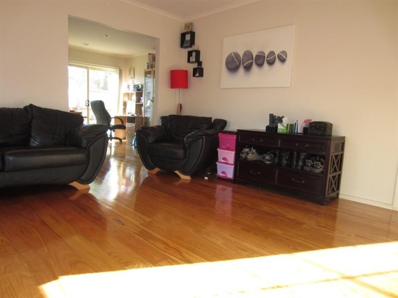 2/17 Austin Road, Seaford VIC 3198