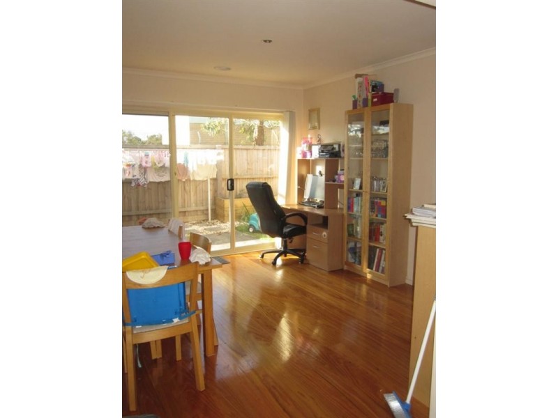 2/17 Austin Road, Seaford VIC 3198