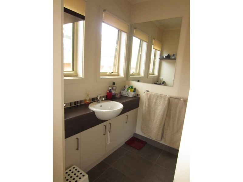 2/17 Austin Road, Seaford VIC 3198