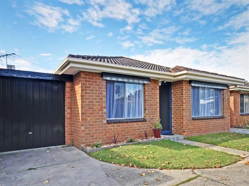 2/52 Woodbine Grove, Chelsea VIC 3196