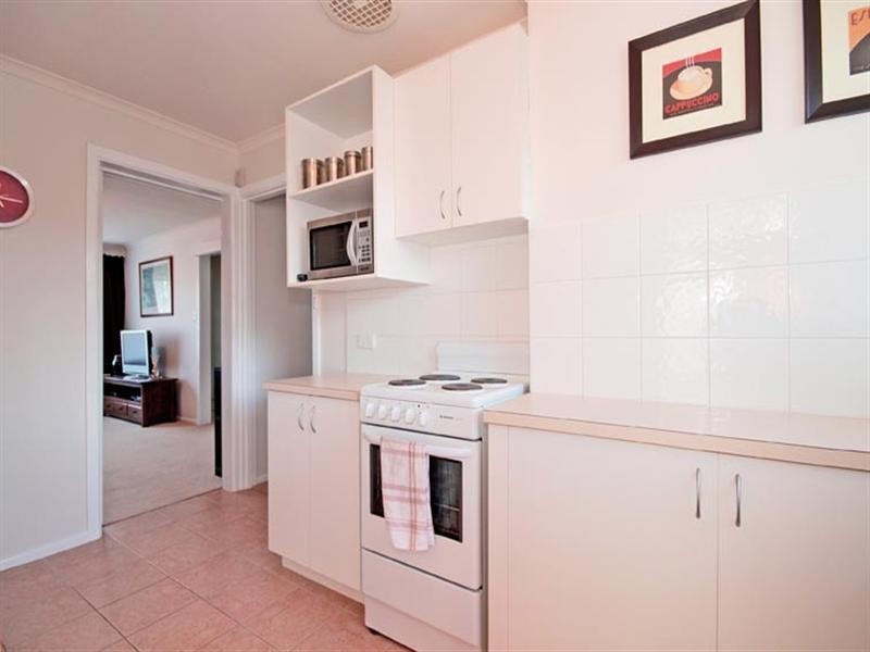 2/52 Woodbine Grove, Chelsea VIC 3196