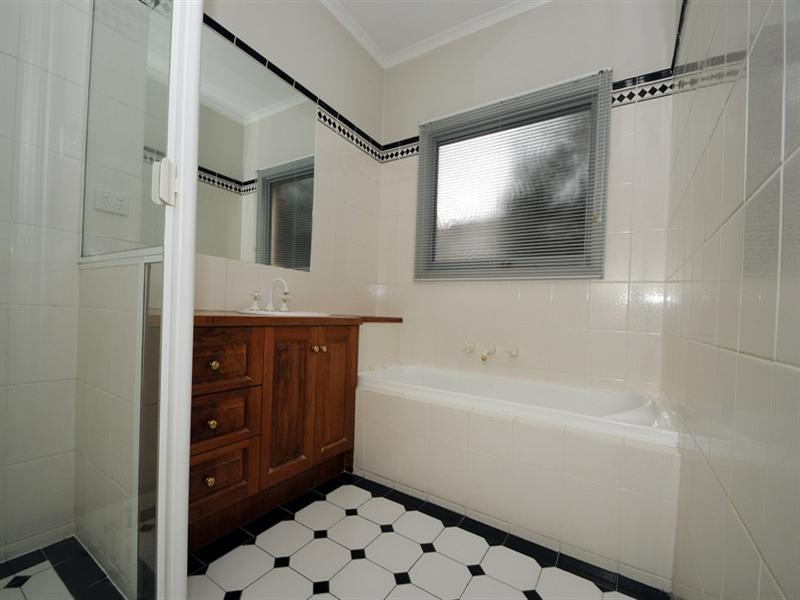 1 Quail Close, Chelsea Heights VIC 3196