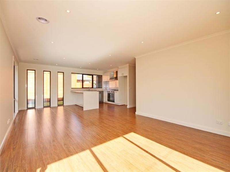 2/55 Swan Walk, Chelsea VIC 3196