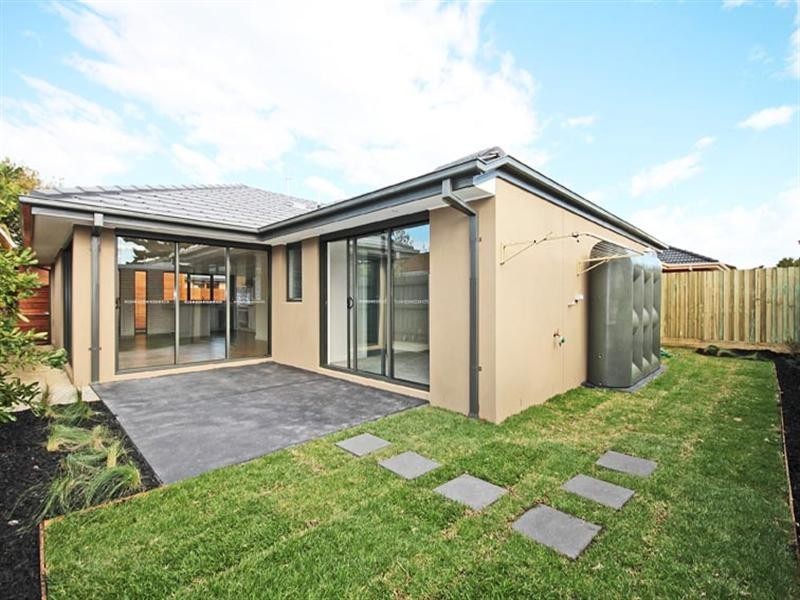 2/55 Swan Walk, Chelsea VIC 3196