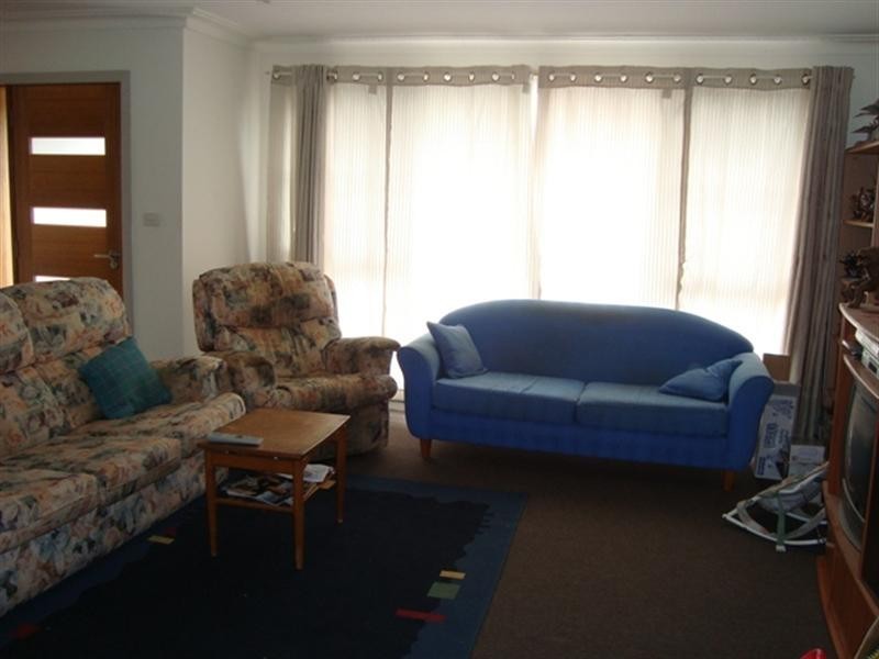 10 Charles Street, Seaford VIC 3198