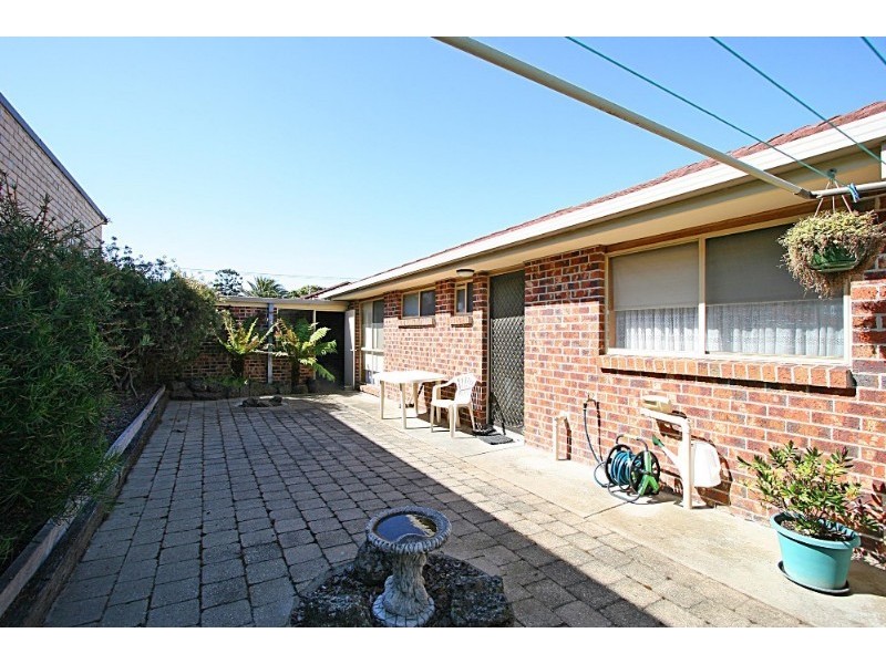 2/10 Glenola Road, Chelsea VIC 3196