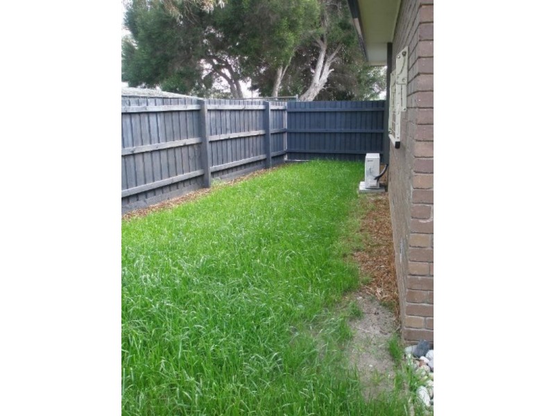 5/4 Buna Avenue, Seaford VIC 3198