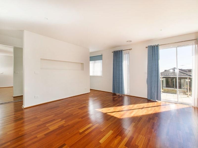 12 Coorong Circle, Waterways VIC 3195