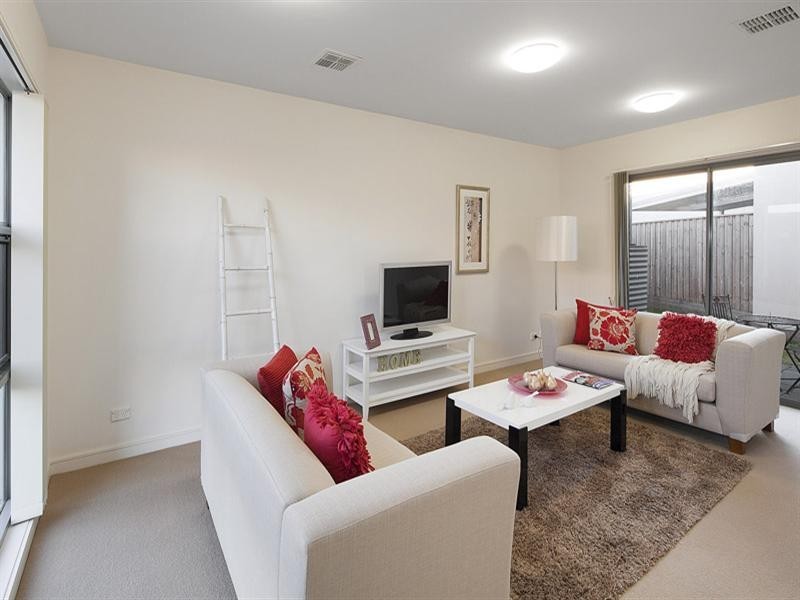 13 Jubilee Boulevard, Waterways VIC 3195