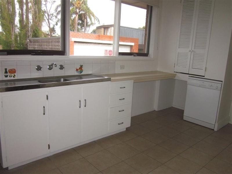 18 Jacks Avenue, Dingley Village VIC 3172