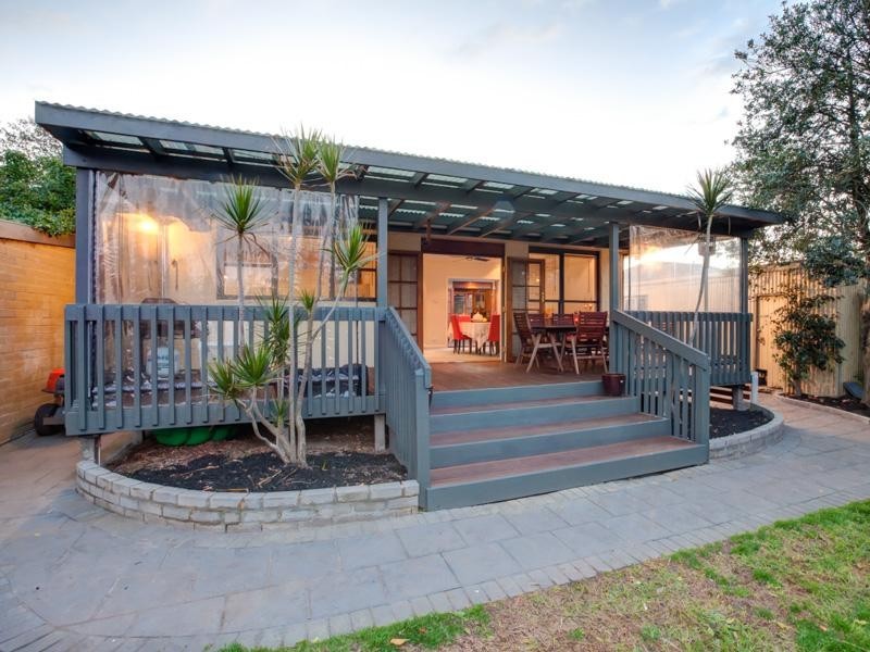 12 Moonda Grove, Cheltenham VIC 3192