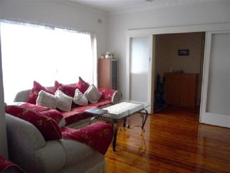 2C Bendigo Street, Cheltenham VIC 3192