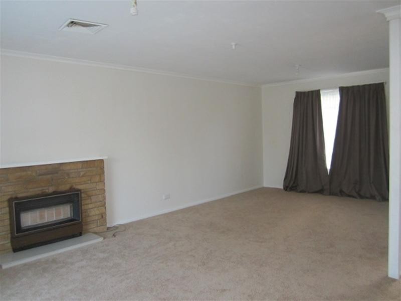 11 Hartwell Place, Cheltenham VIC 3192