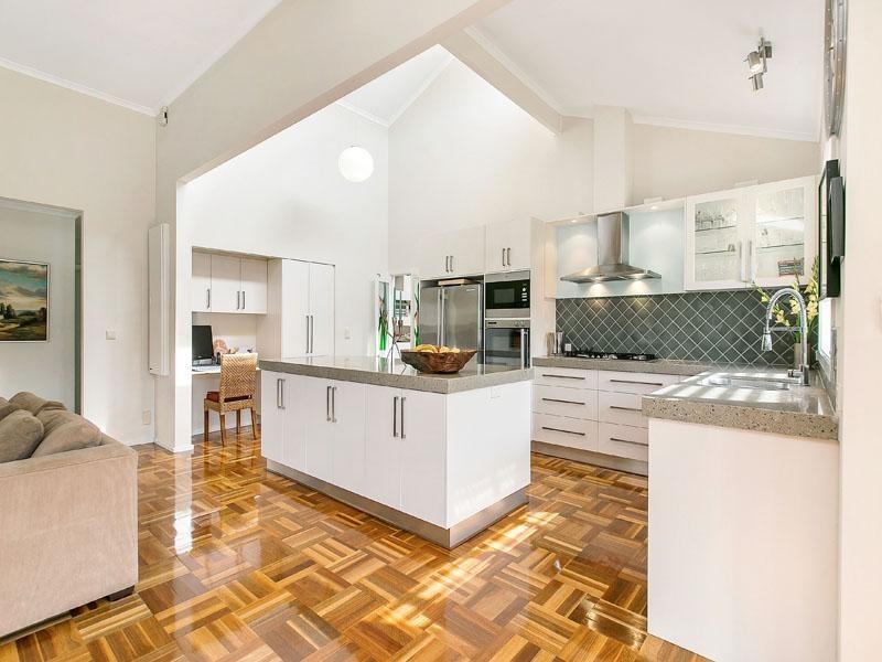 5-7 Newbridge Close, Dingley Village VIC 3172