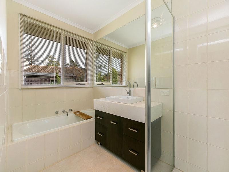 5-7 Newbridge Close, Dingley Village VIC 3172