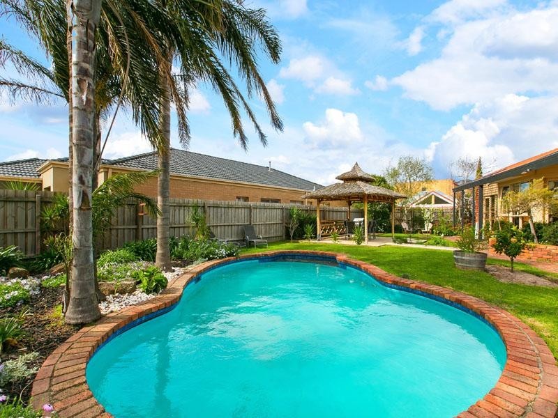 5-7 Newbridge Close, Dingley Village VIC 3172