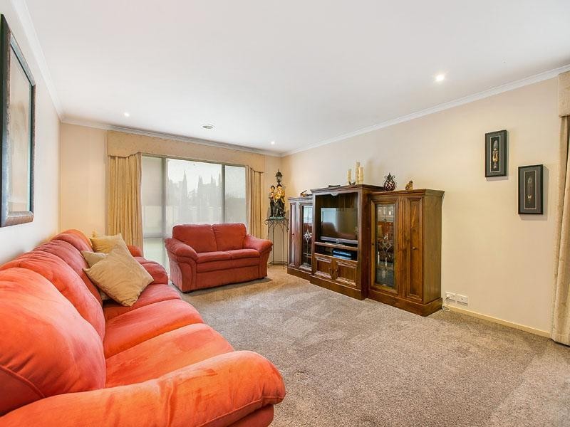 25 Heathland Way, Dingley Village VIC 3172