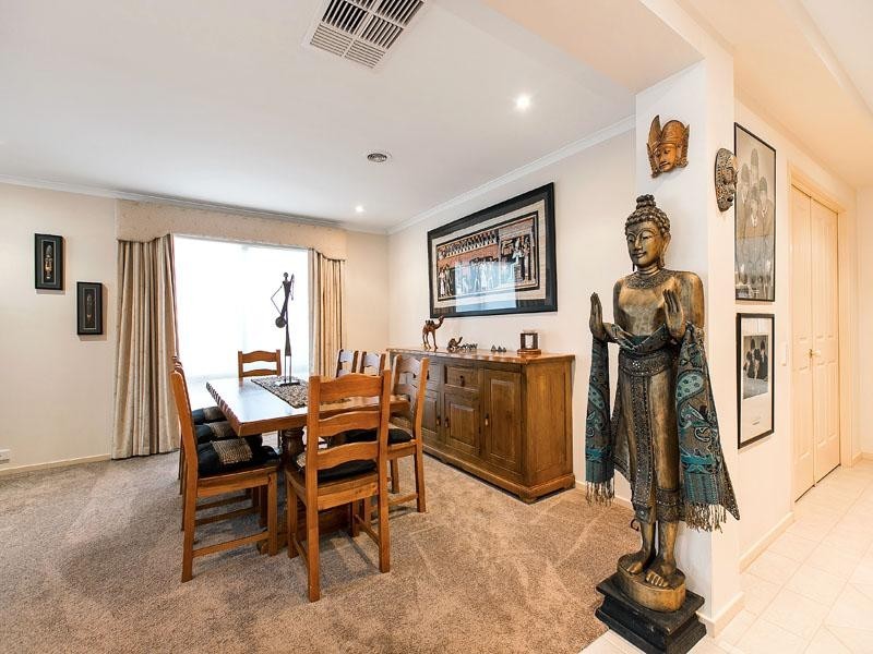 25 Heathland Way, Dingley Village VIC 3172