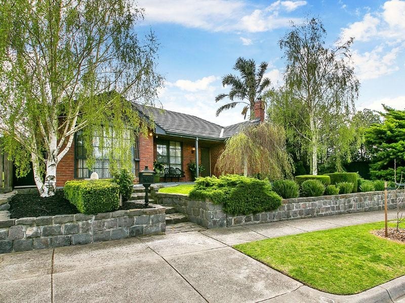 2-4 Chaldron Place, Dingley Village VIC 3172