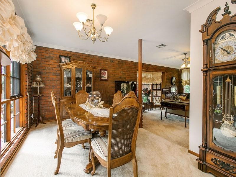 2-4 Chaldron Place, Dingley Village VIC 3172