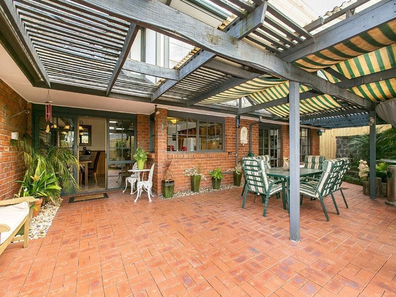 2-4 Chaldron Place, Dingley Village VIC 3172