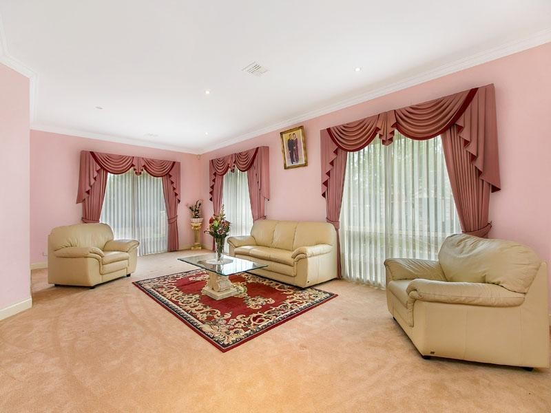 2 Julius Avenue, Dingley Village VIC 3172