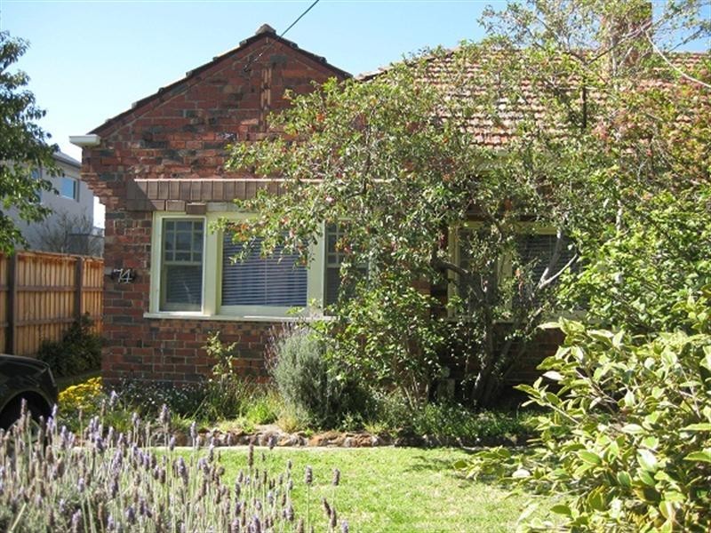 74 St Andrews Street, Brighton VIC 3186